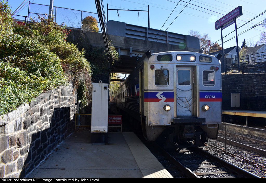 Septa Train # 2309 entering Media Depot heading to Wawa